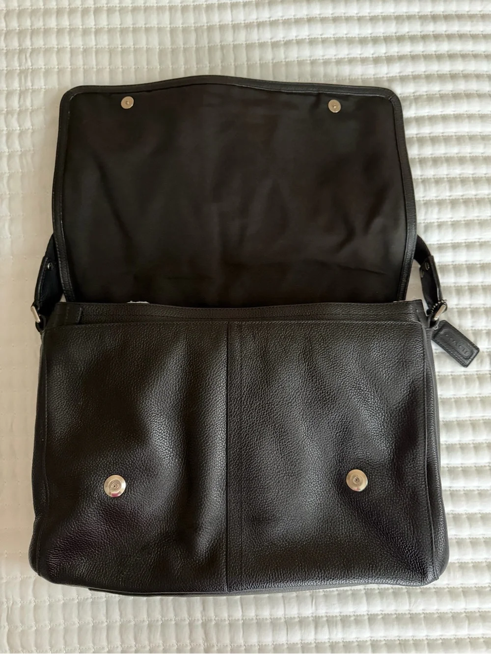Coach Camden Black Pebbled Leather Messenger Bag with Adjustable Strap EUC